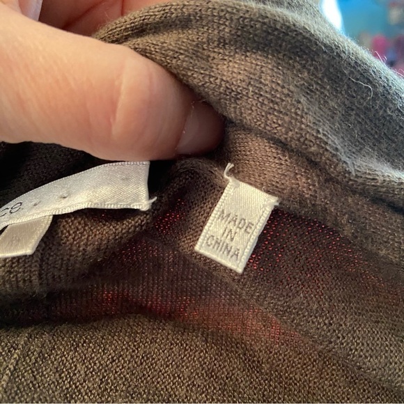 Vince. Women’s cotton/cashmere wrap sweater medium - Picture 9 of 11